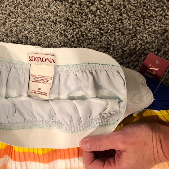 5/$25 NWT Colorful pleated striped A-line skirt XS - Picture 5 of 5